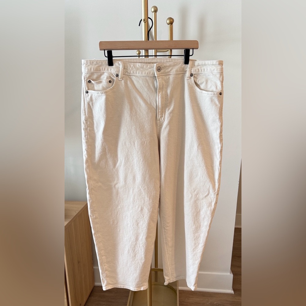 American Eagle Barrel Jeans